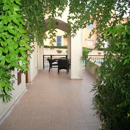 Laurel Villa *